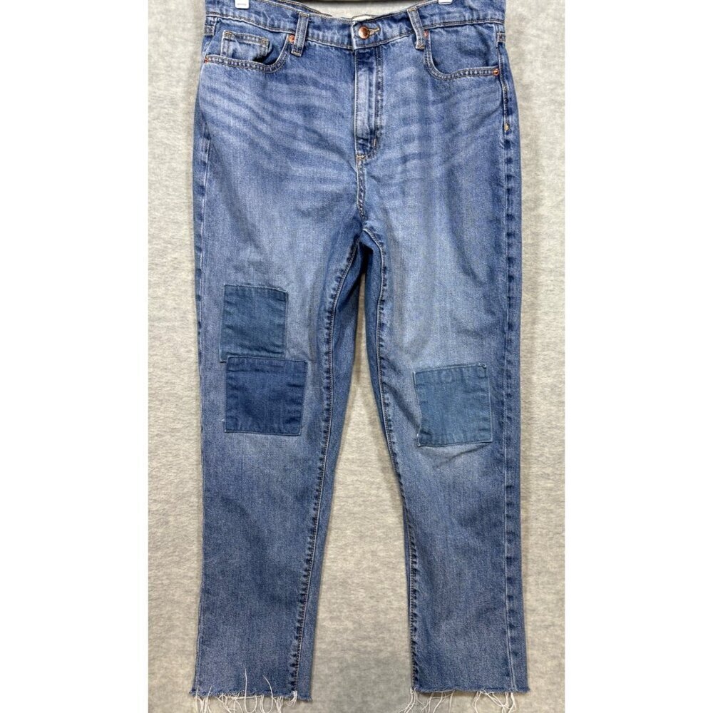 Universal Thread Boyfriend‎ Jeans Womens 10 Patches Frayed Hem